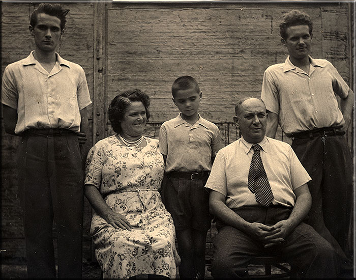 1946famigliastola