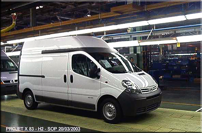 Marzo 2003 presso lo stabilimento Renault/Nissan ecco il primo veicolo Nissan Primastar.