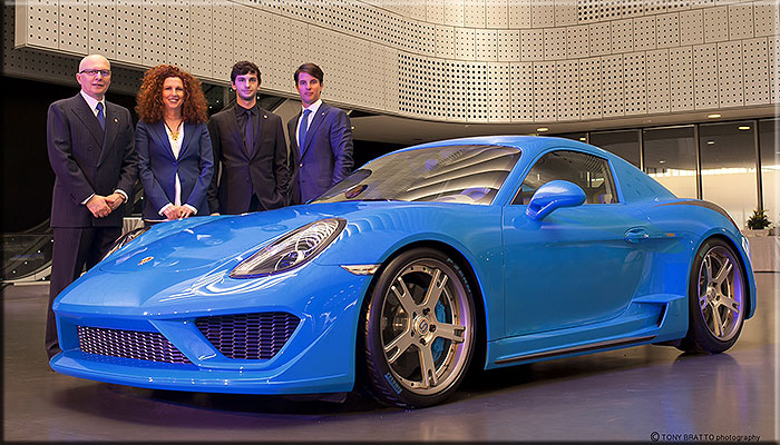 21 marzo 2014 presso il Museo dell'Auto. Alfredo, Maria Paolo, Francesco e Carlo Stola posano con la Moncenisio un ora prima della presentazione ufficiale.